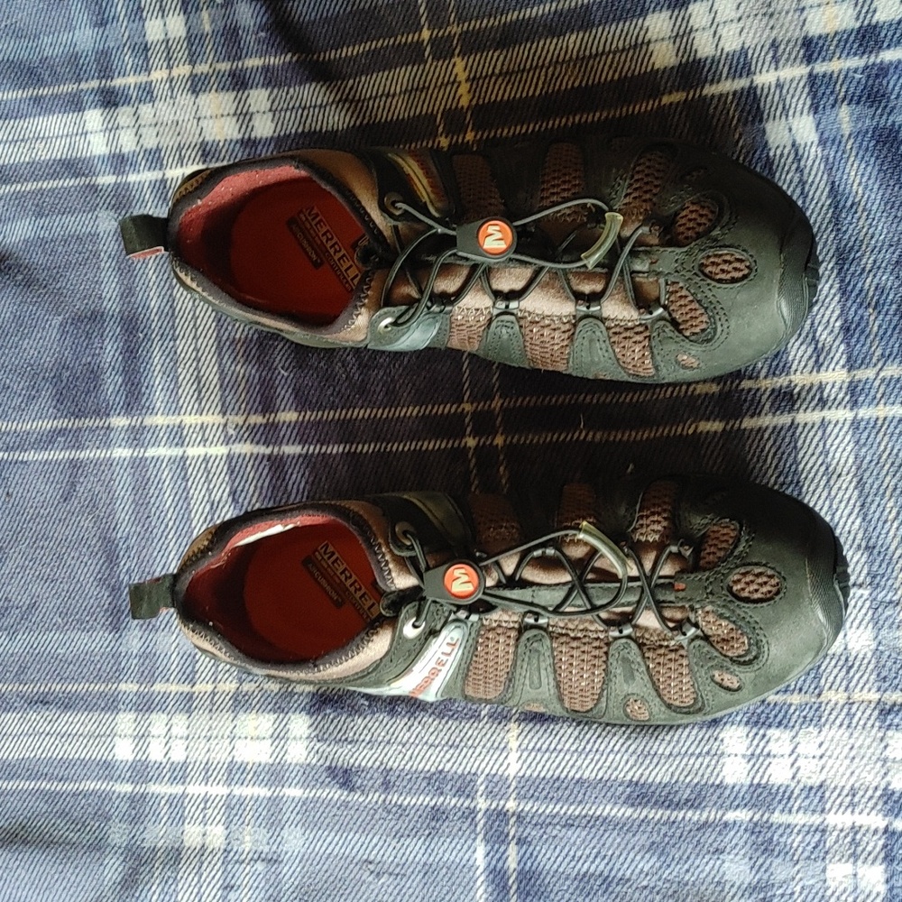 Merrell Continuum Vibrate Hiking Shoe Men's size 8.5/Women's size 10 EUC